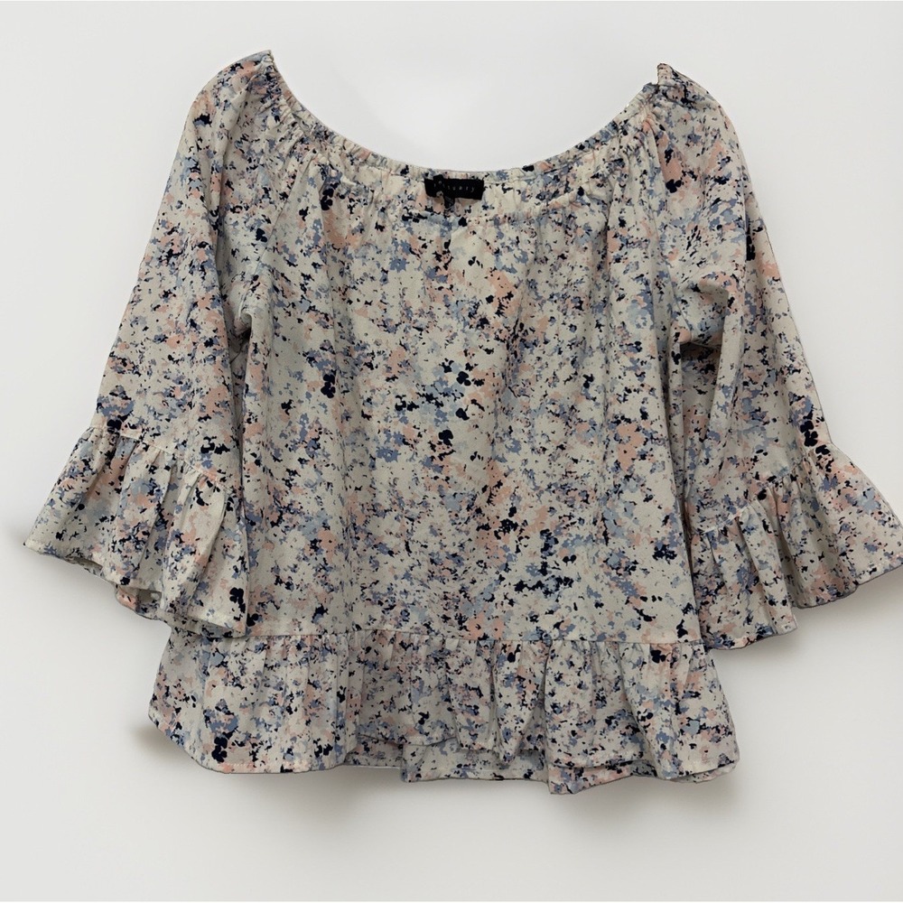 Sanctuary Blouse Sz Small Cropped Floral Ruffled Hem 3/4 Sleeve Ivory Blue Boho